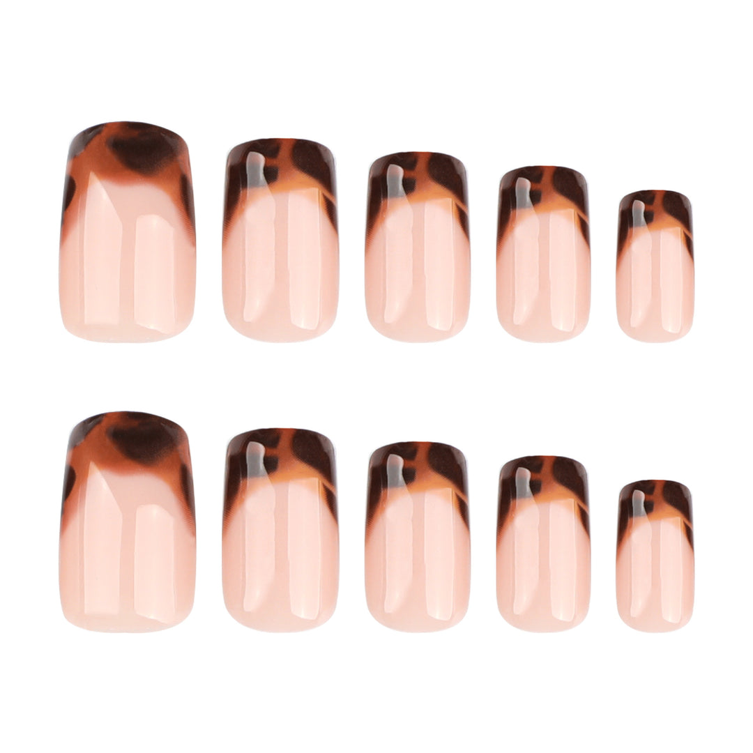 Künstlerische Gel-Nagelverlängerungen Karnz