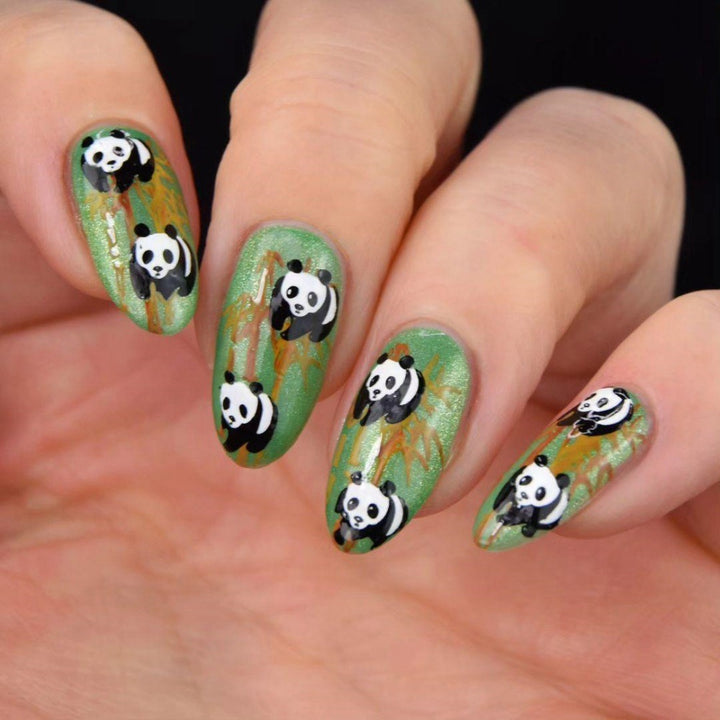 Kunstnägel mit niedlichem Panda-Motiv Karnz
