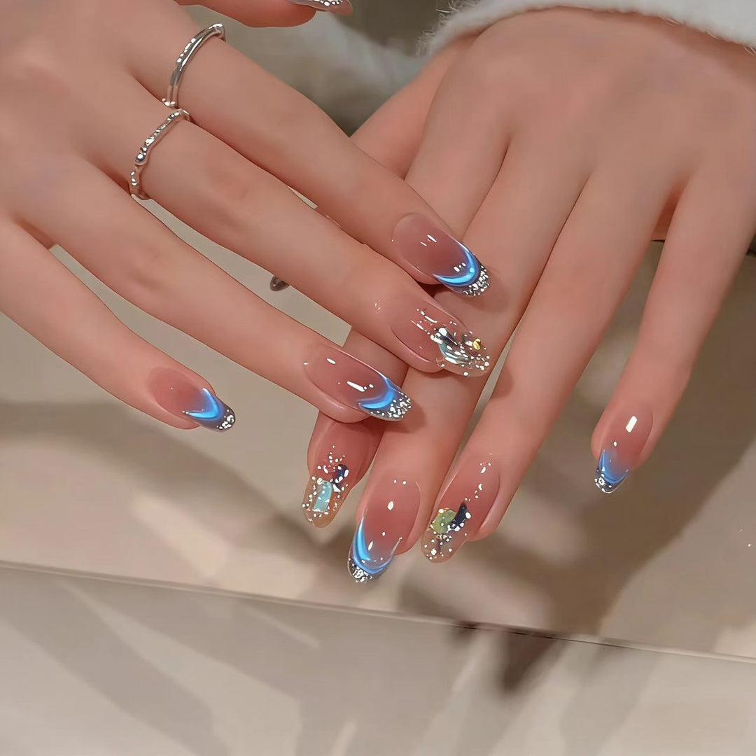 Künstlerische Gel-Nagelverlängerungen