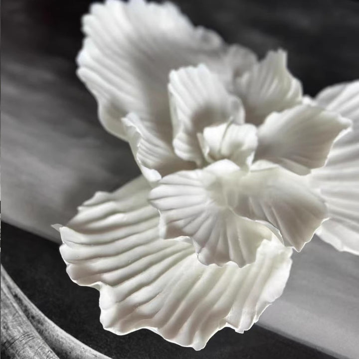 Elegante dekorative Blumen Skulptur