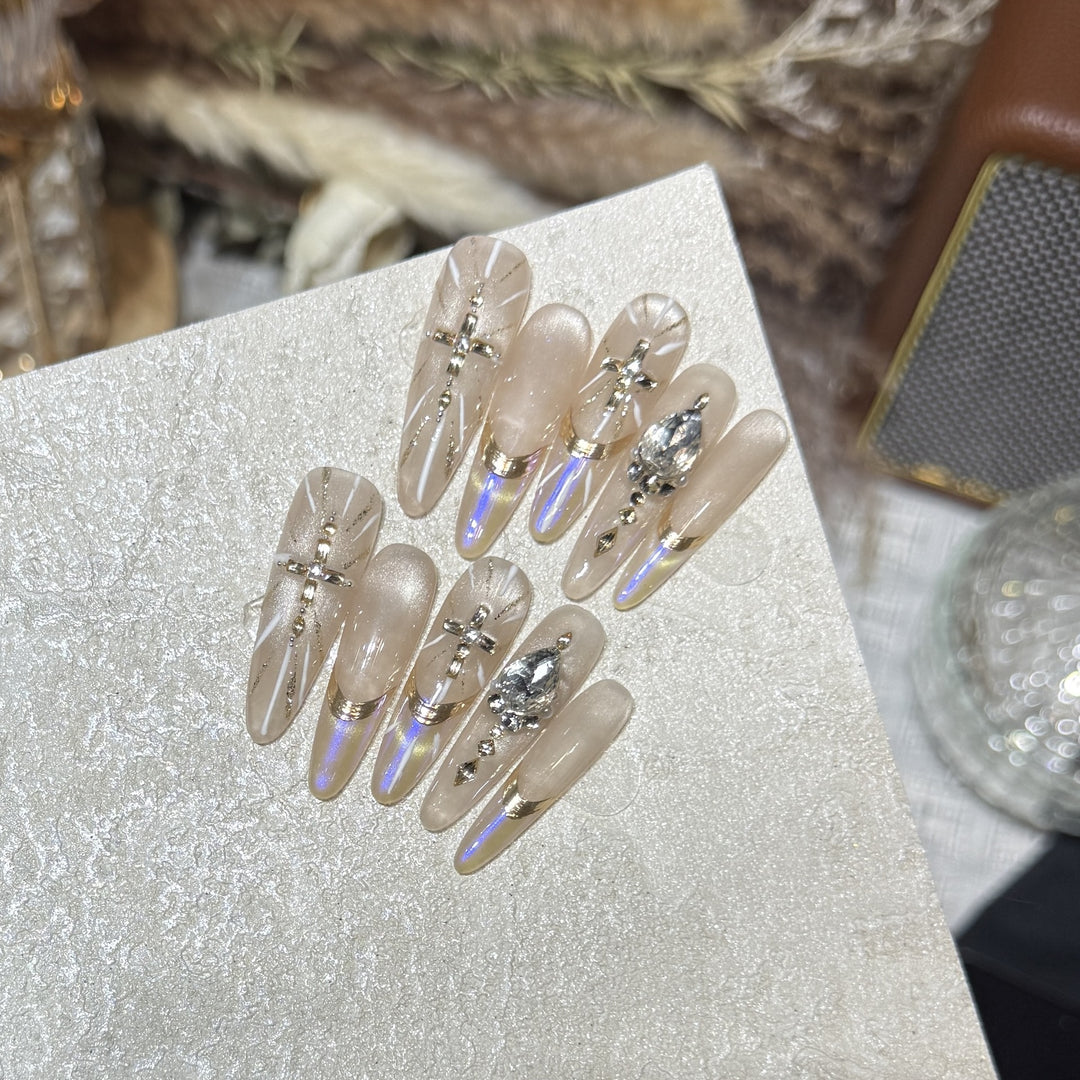 Premium Stiletto Press-On Nagelkunst Set mit Edelsteinakzenten Karnz