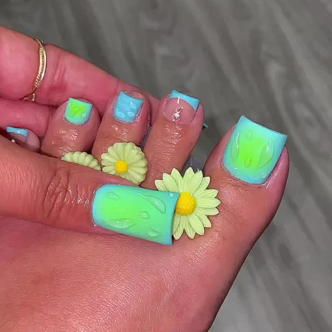 Kreatives Nageldesign Karnz