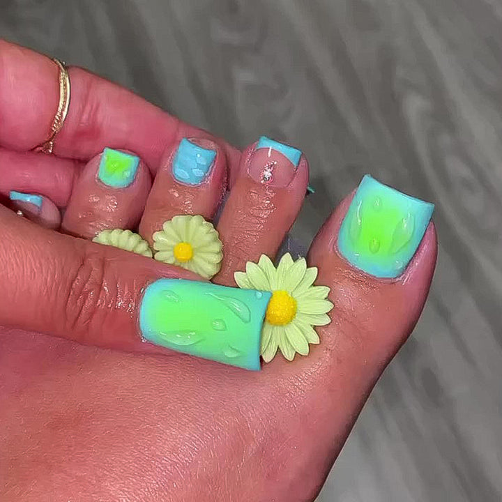 Kreatives Nageldesign Karnz