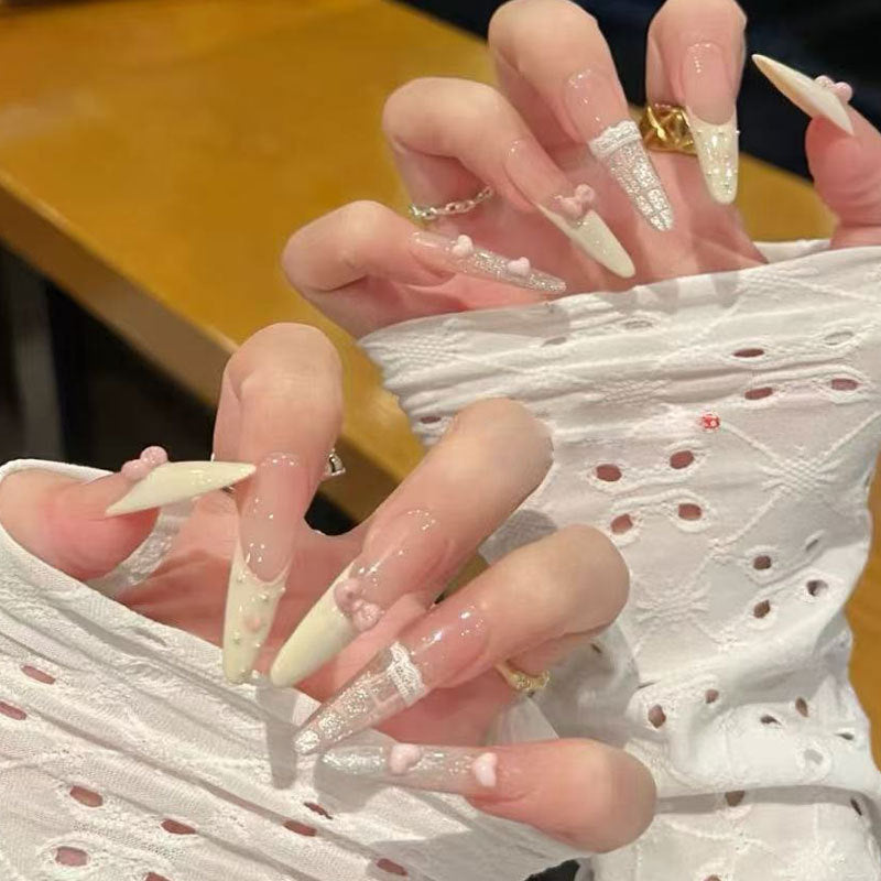 Künstlerische lange Stiletto Nägel