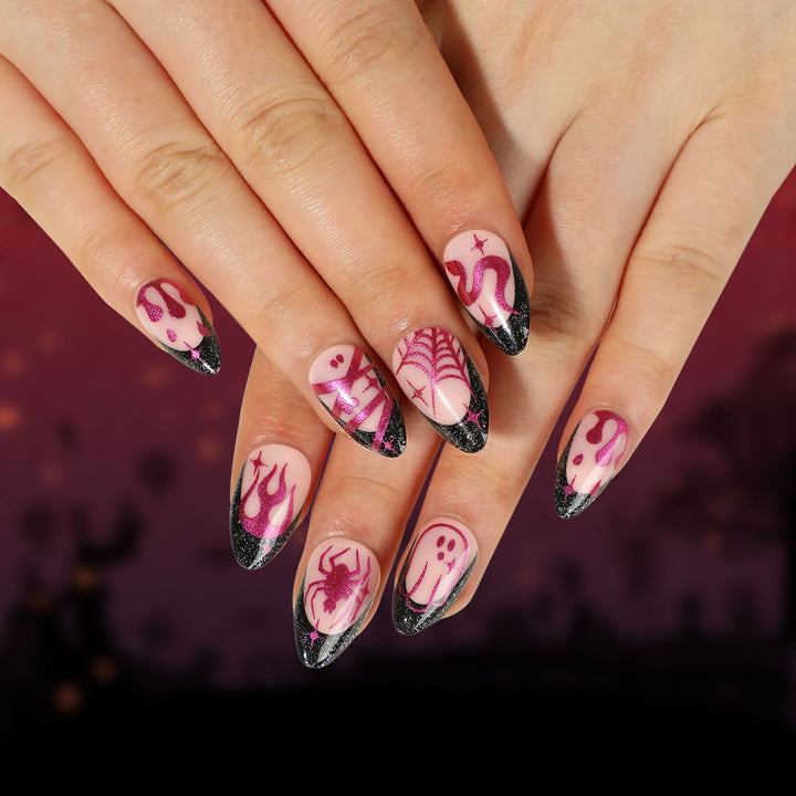 Kunstvolle Nagelverlängerungen mit kreativen Augen-Design Karnz