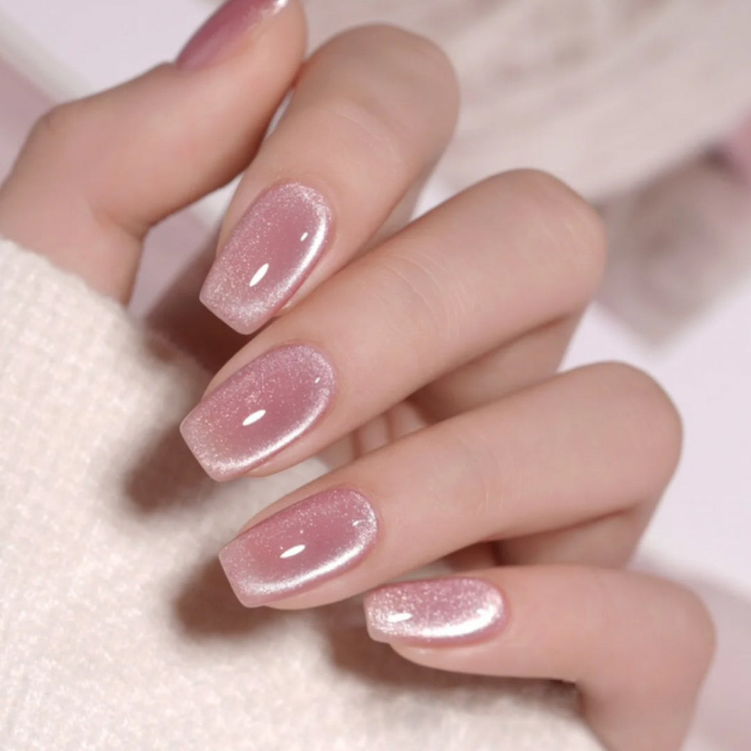 Glänzendes Ombre Nagelkunst Karnz