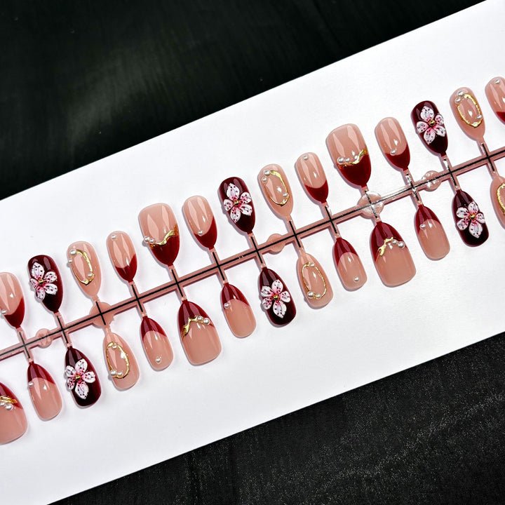 Elegante Polka Dot und Spitzen Press-On Nagel Set