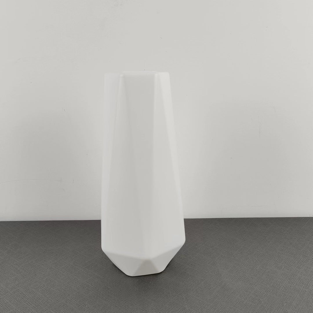 Moderne geometrische Dekovase Karnz