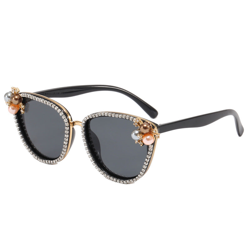 Damen glamouröse Sonnenbrille mit Perlen- und Kristalldekoration Karnz