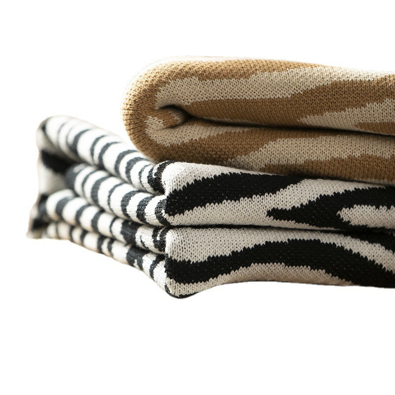 Luxuriöse Zebra-Print-Strickdecke