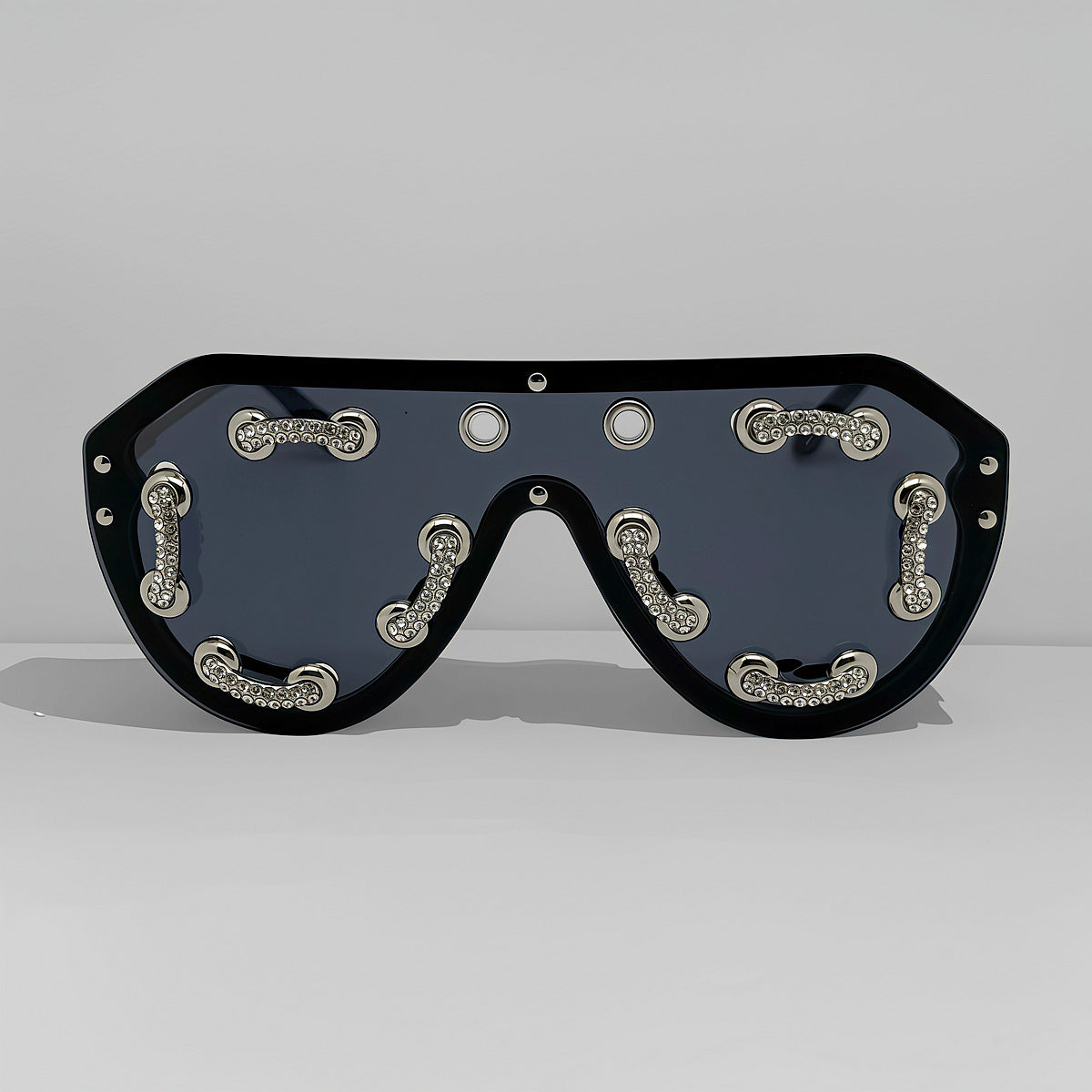 Damen extravagante Designer-Sonnenbrille mit funkelnden Akzenten Karnz