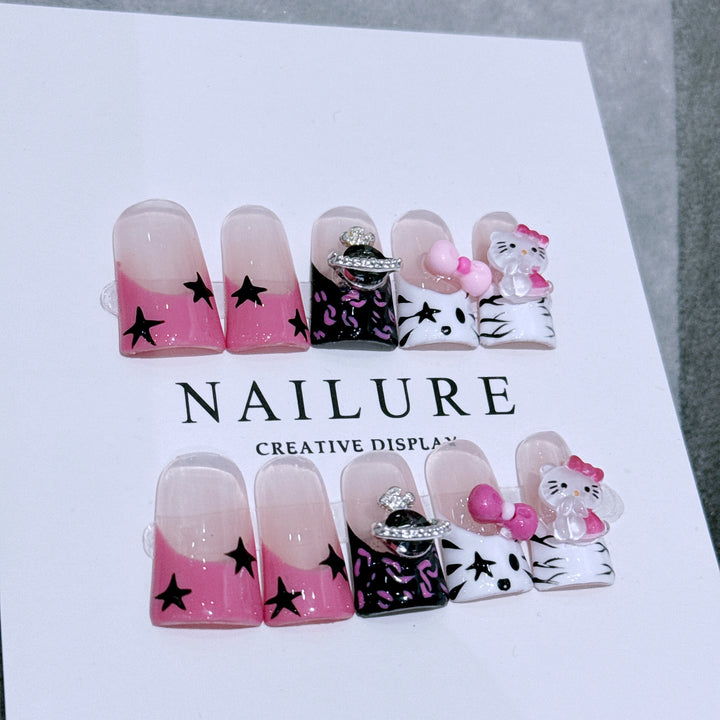 Dekoratives Charakter-Themen Press-On Nagelkunst-Set