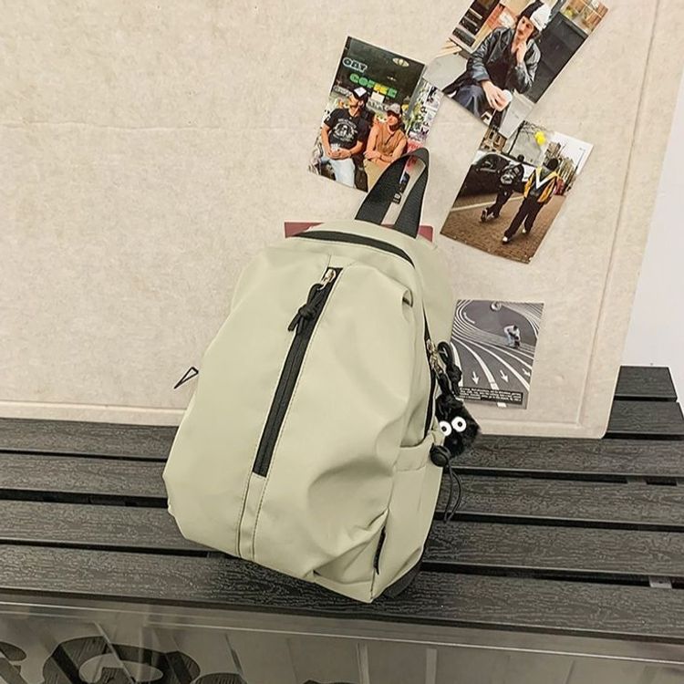 Moderner kompakter Reise-Rucksack Karnz