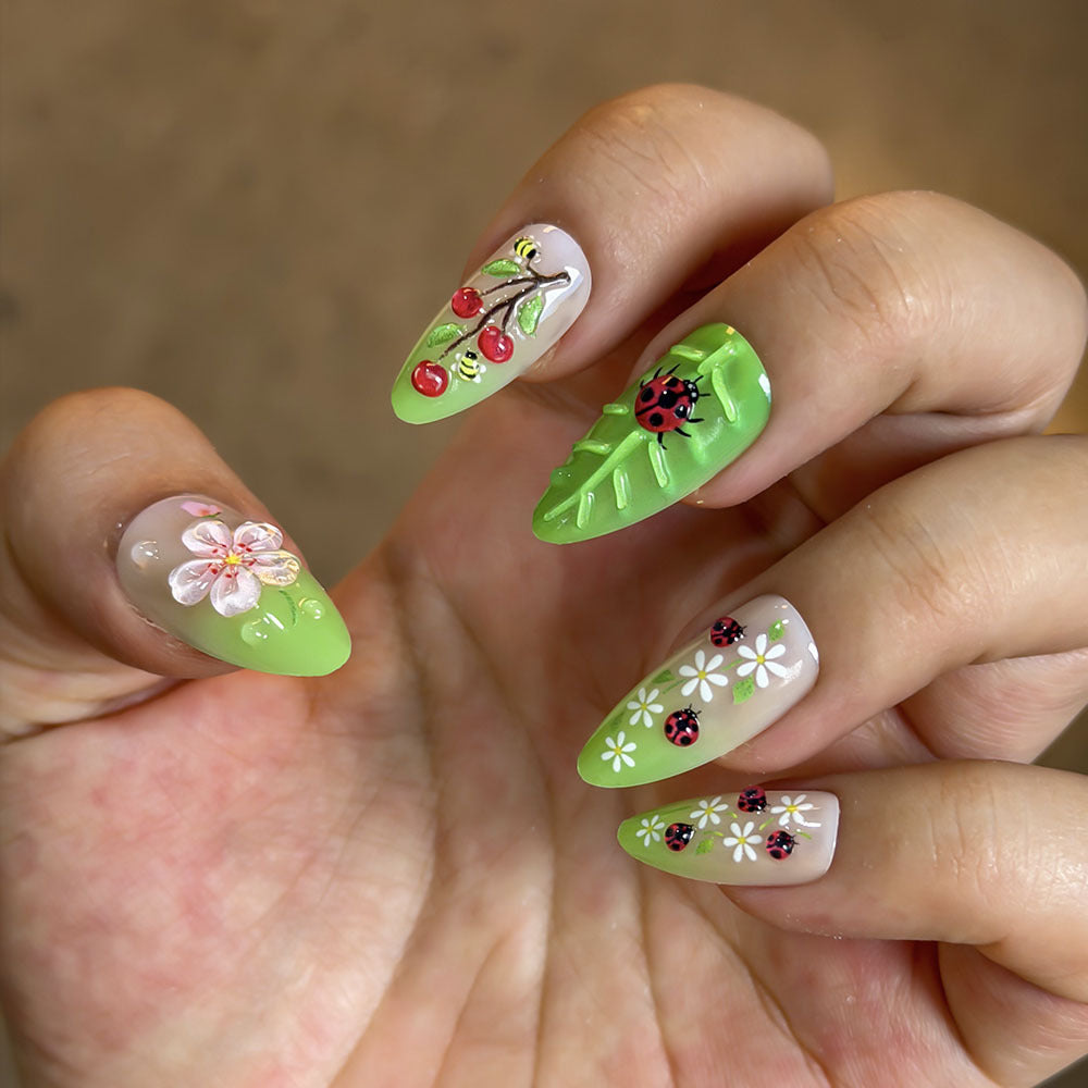 Botanisches Theme Press-On Nagelset Karnz