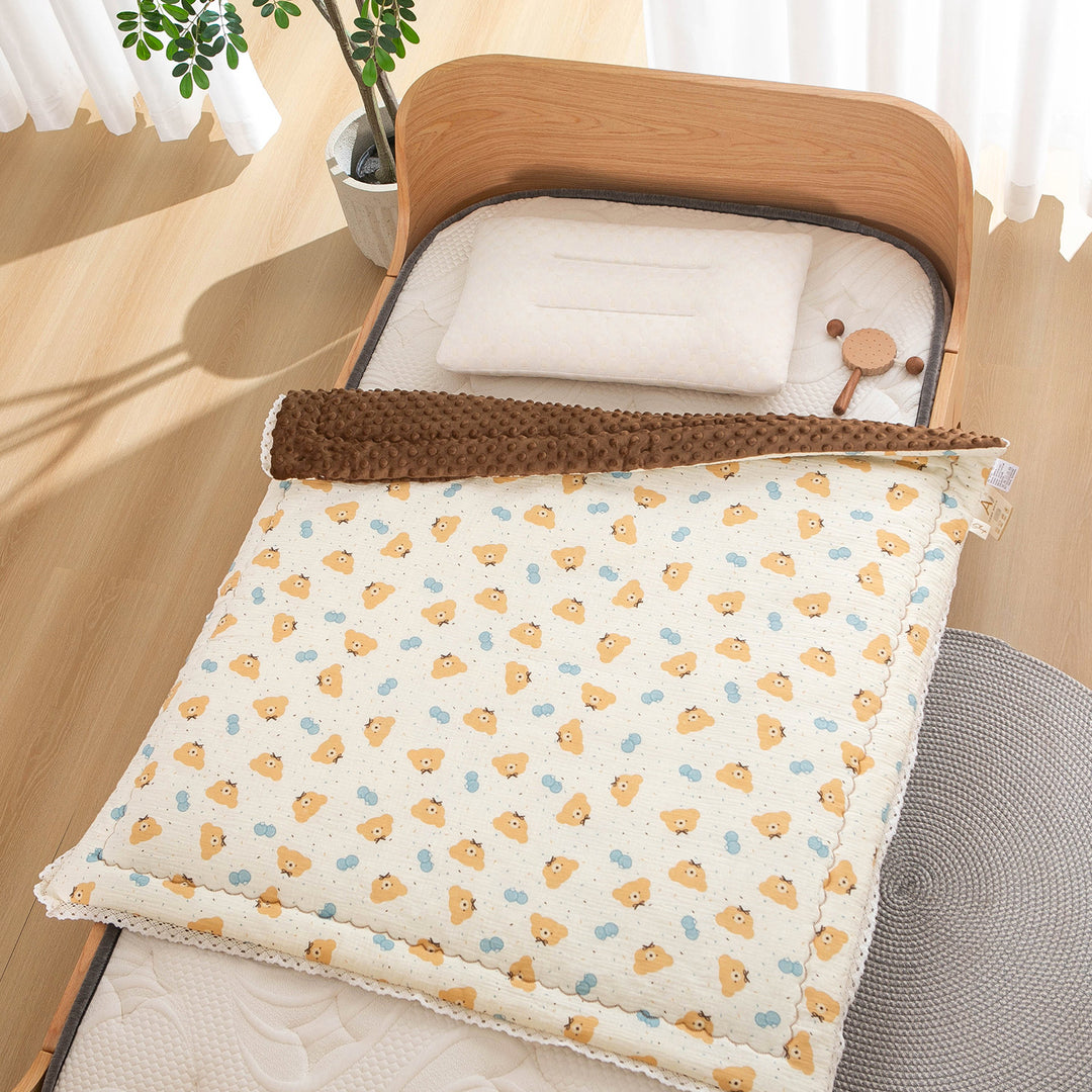Damen Tagesdecke mit hochwertigem floralem Design Karnz