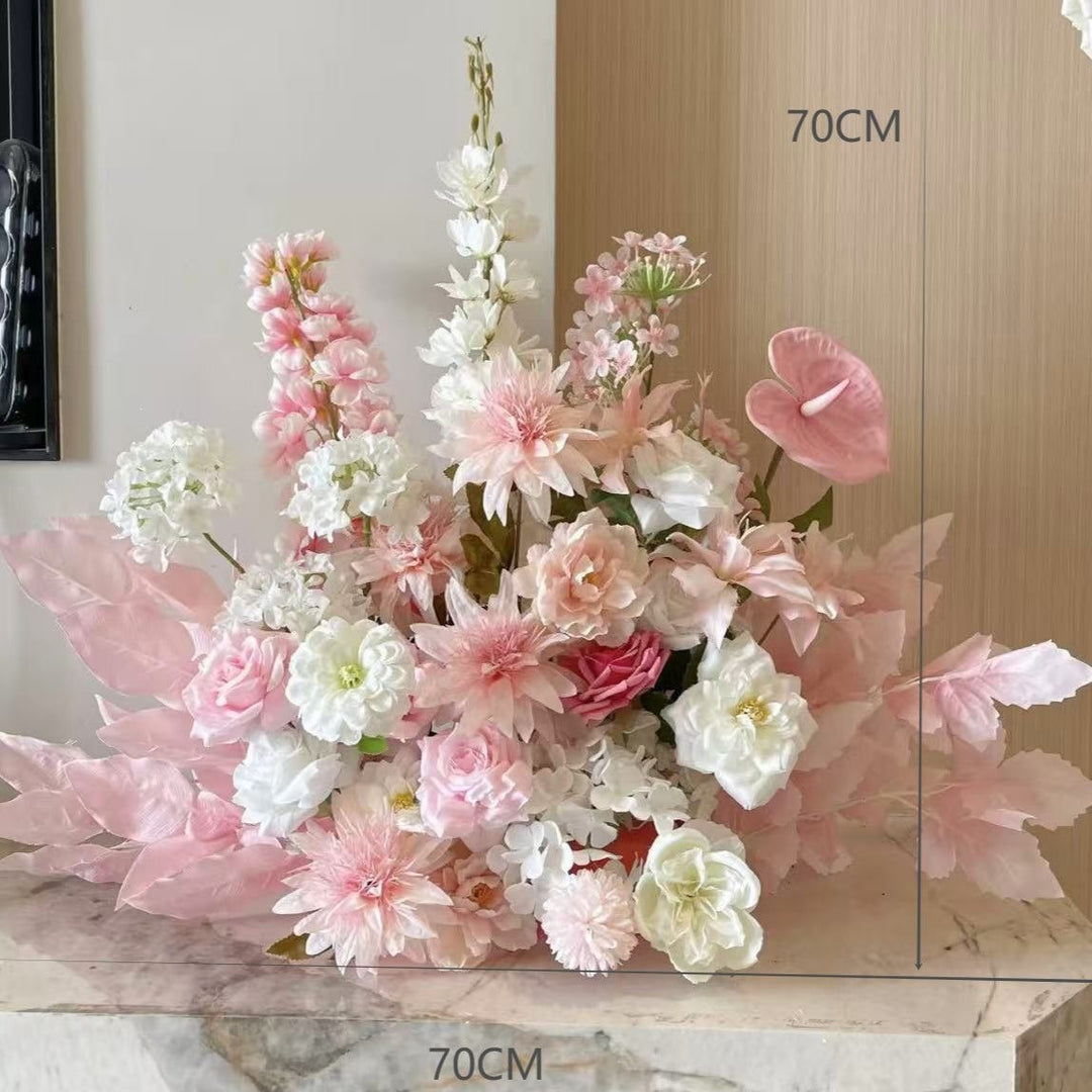 Künstliches Blumenarrangement
