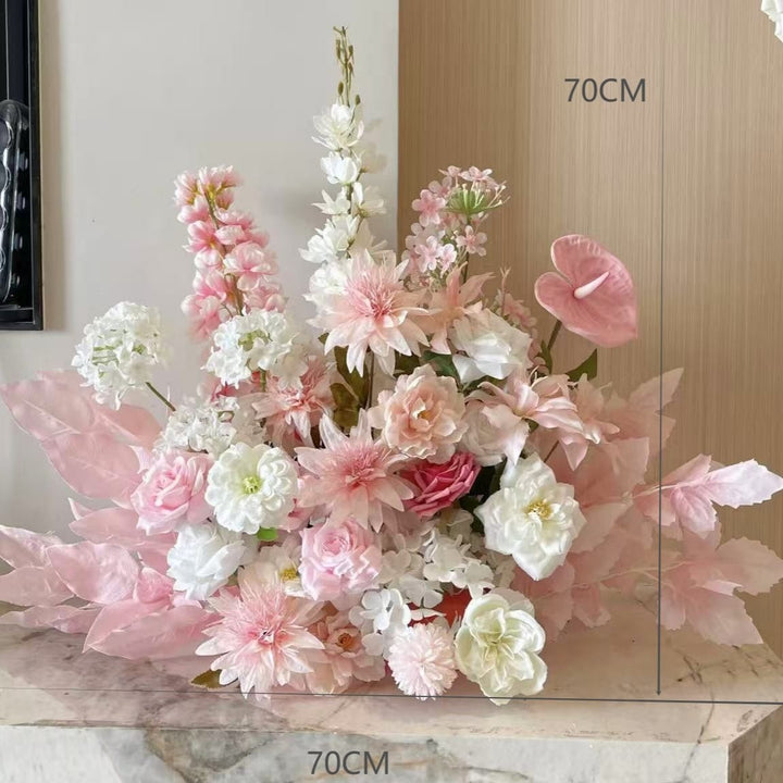 Künstliches Blumenarrangement