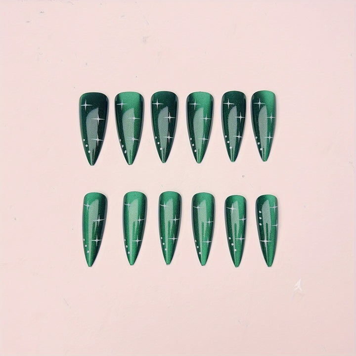 Kreatives Kunstnageldesign Karnz