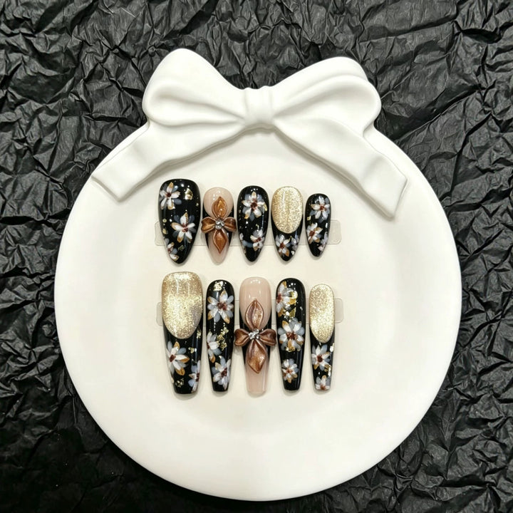 Florales Glam Nagelkunst Set