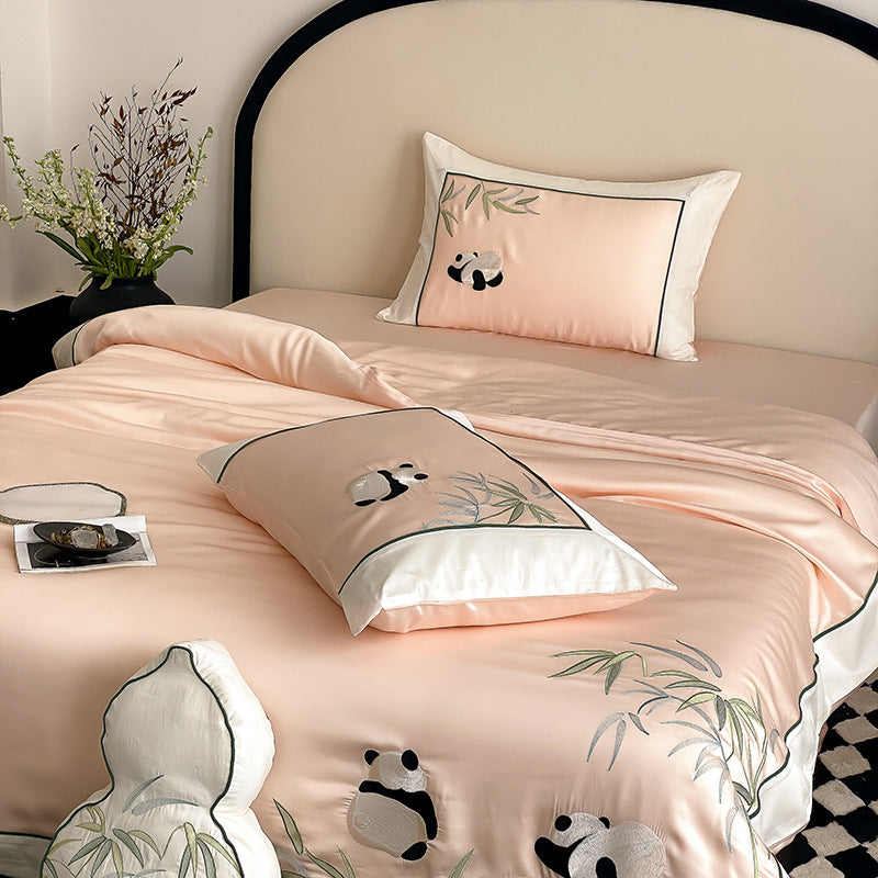 Satin-Feeling Besticktes Panda- & Bambus-Bettbezug-Set mit Kissenbezügen