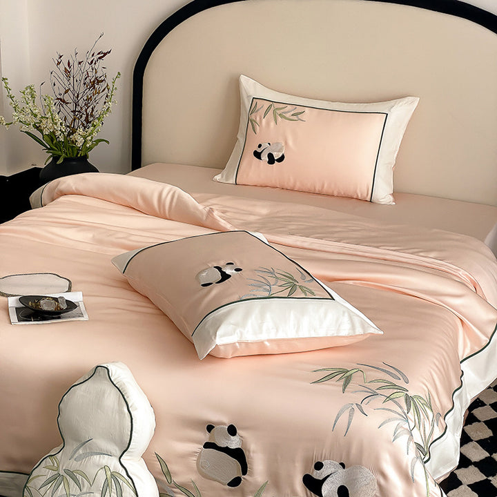 Satin-Feeling Besticktes Panda- & Bambus-Bettbezug-Set mit Kissenbezügen