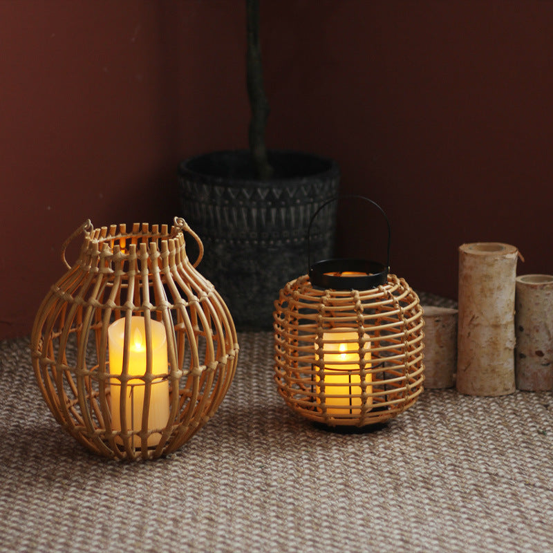 Dekorative Laterne aus geflochtenem Rattan Karnz