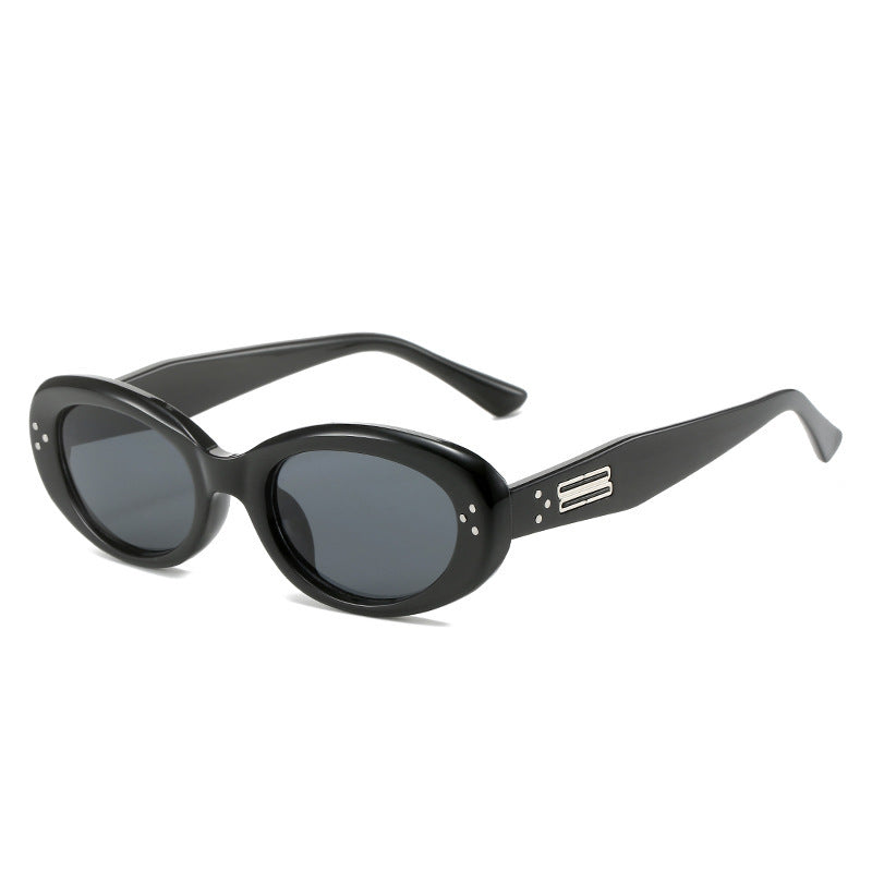 Retro-inspirierte ovale Sonnenbrille Karnz