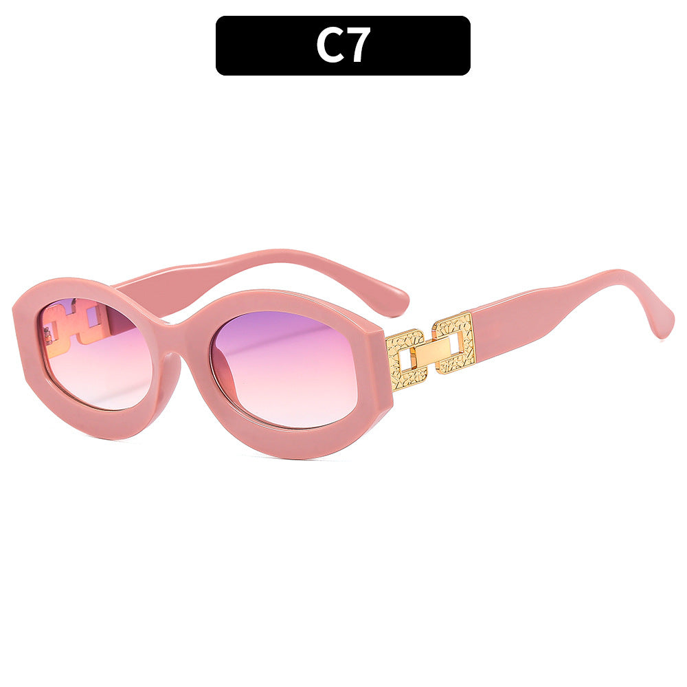 Oversized Cat-Eye Sonnenbrille mit eleganten goldenen Akzenten