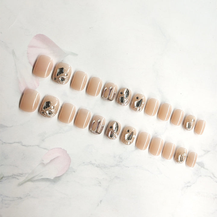 Glamouröse Strass-Nagelkunst-Tipps Karnz