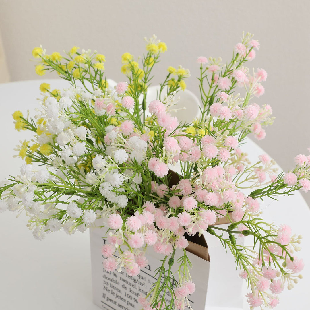 Dekorativer Kunstblütenzweig mit filigranen lila Blüten Karnz