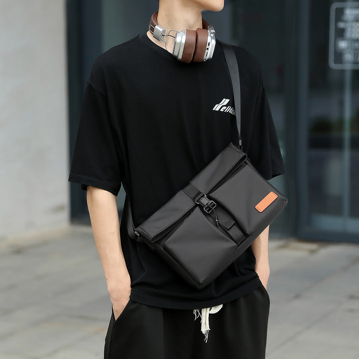 Vielseitige wasserdichte Messenger-Tasche Karnz