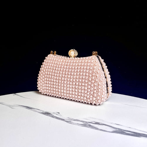 Perlenbesetzte Abendhandtasche