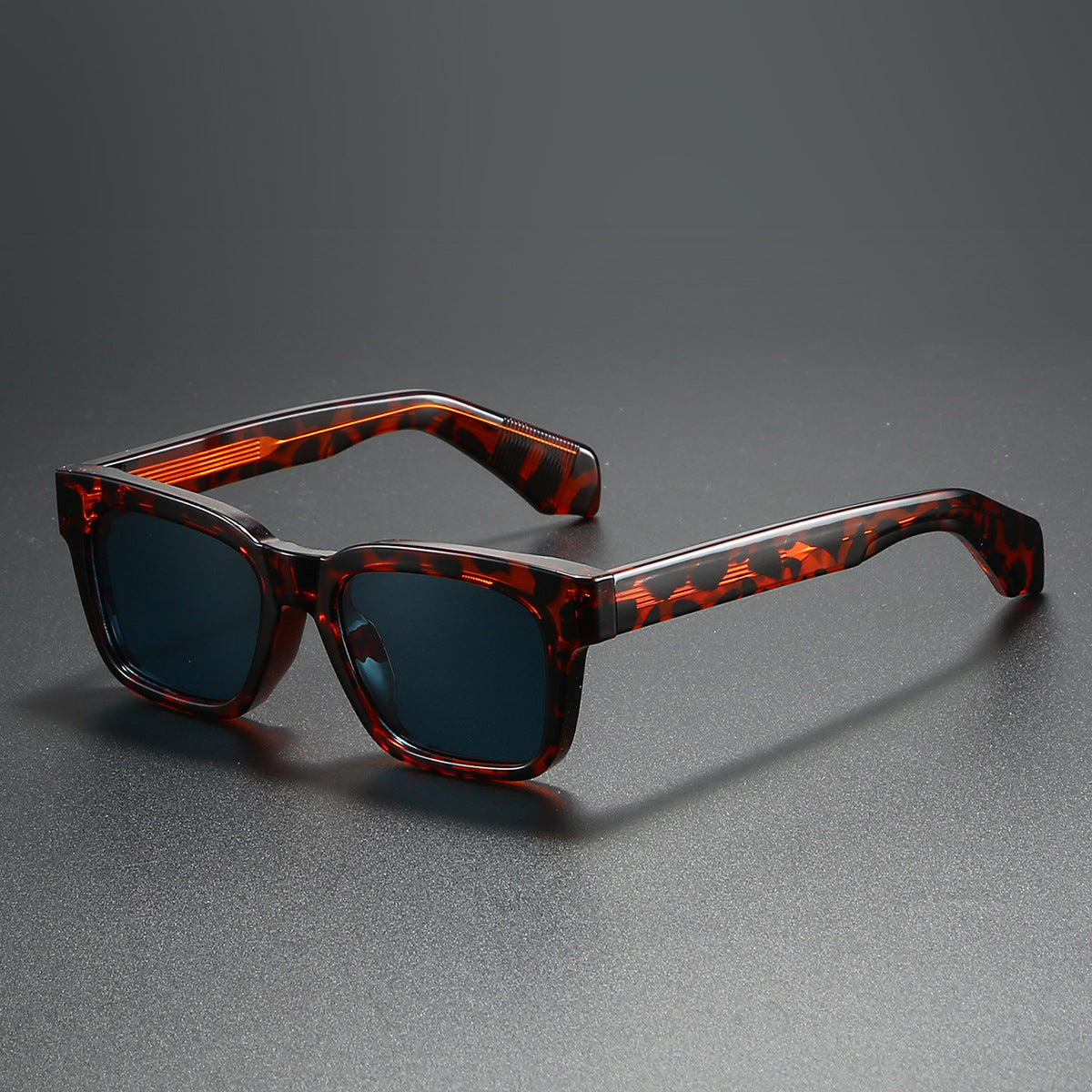 Damen quadratische Sonnenbrille mit markantem Schildpatt-Muster Karnz
