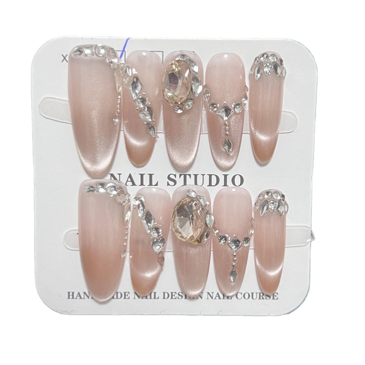 Glamouröses Nageldesign-Kit Karnz