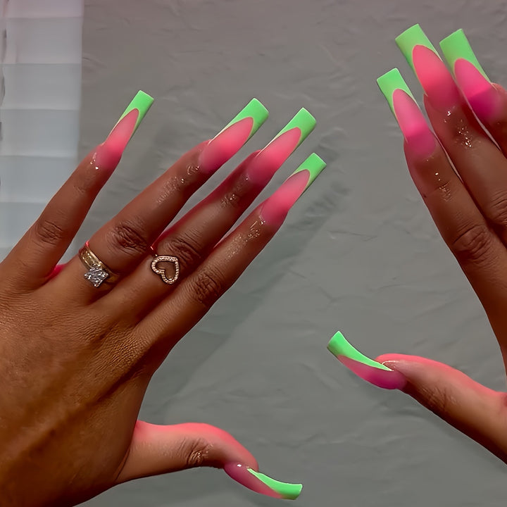 Stylische lange Acryl Press-On Nägel mit Gradient-Design Karnz