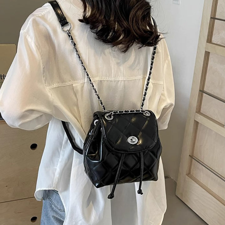 Stylische gestepfte Mini-Rucksack Karnz