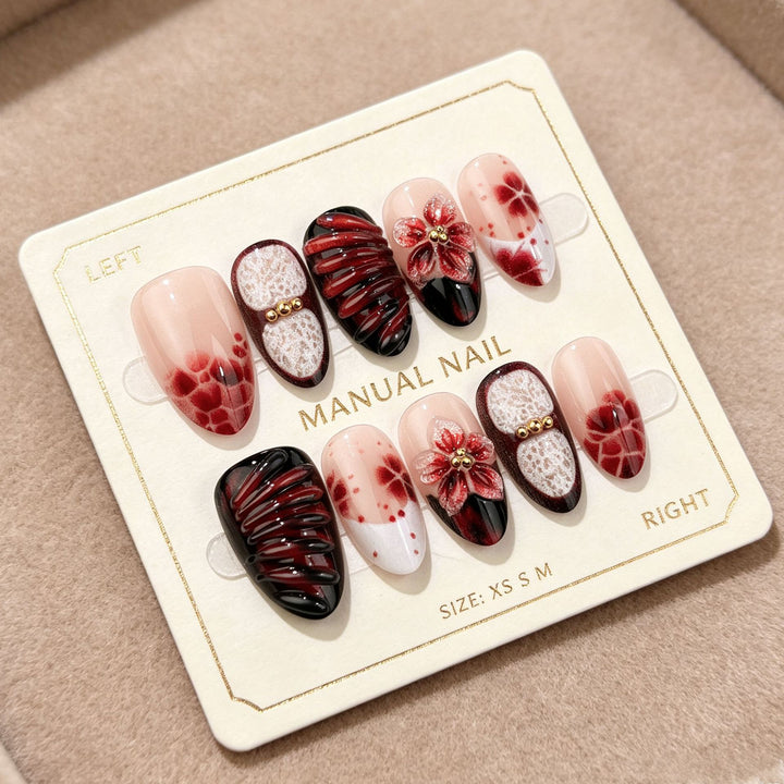 Künstlerisches blumenverziertes Press-On Nagelset