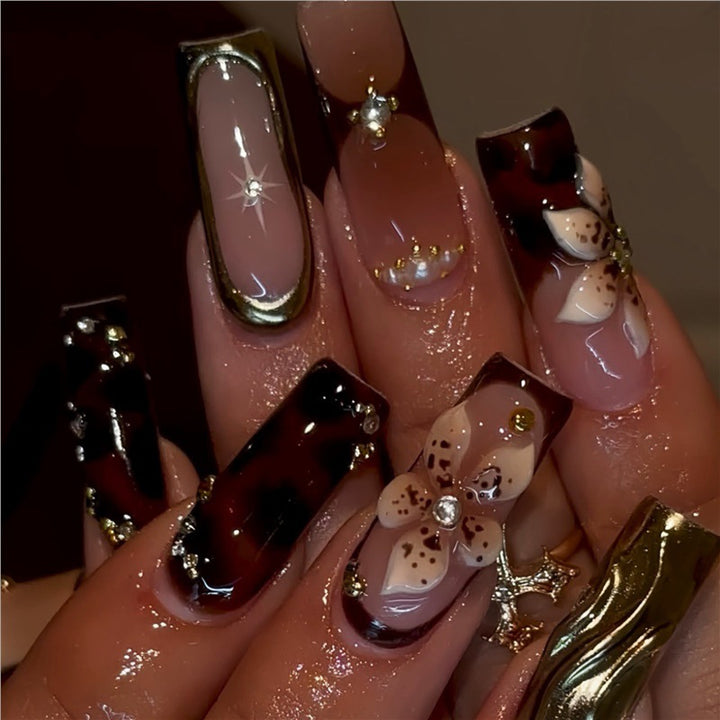 Ornate Press-On Nail Art Set Karnz