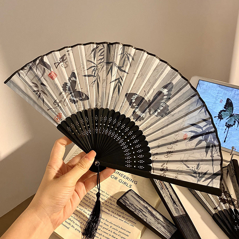 Handgefertigter Fächer mit Elegantem Schmetterlingsdesign Karnz