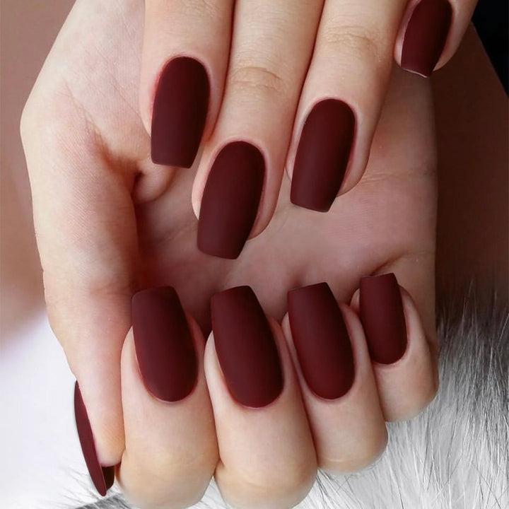 Künstlerische matte Press-On Nagelspitzen Karnz