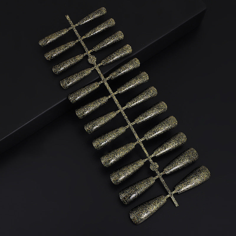 Kunstnägel Set mit elegantem Design Karnz