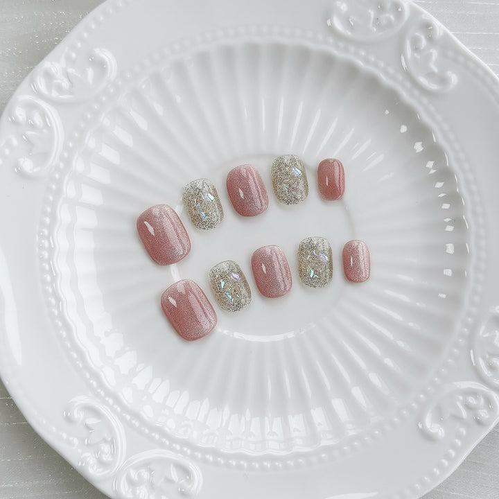 Schmetterlings-verzierte Press-On Nagelset