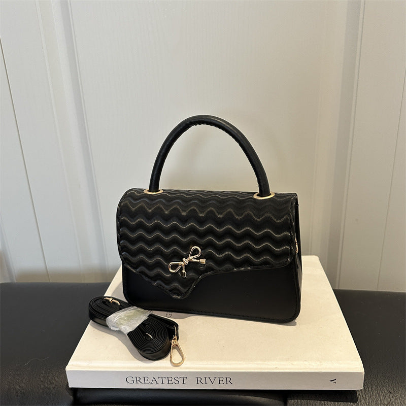 WoChic Texturierte Handtasche Karnz