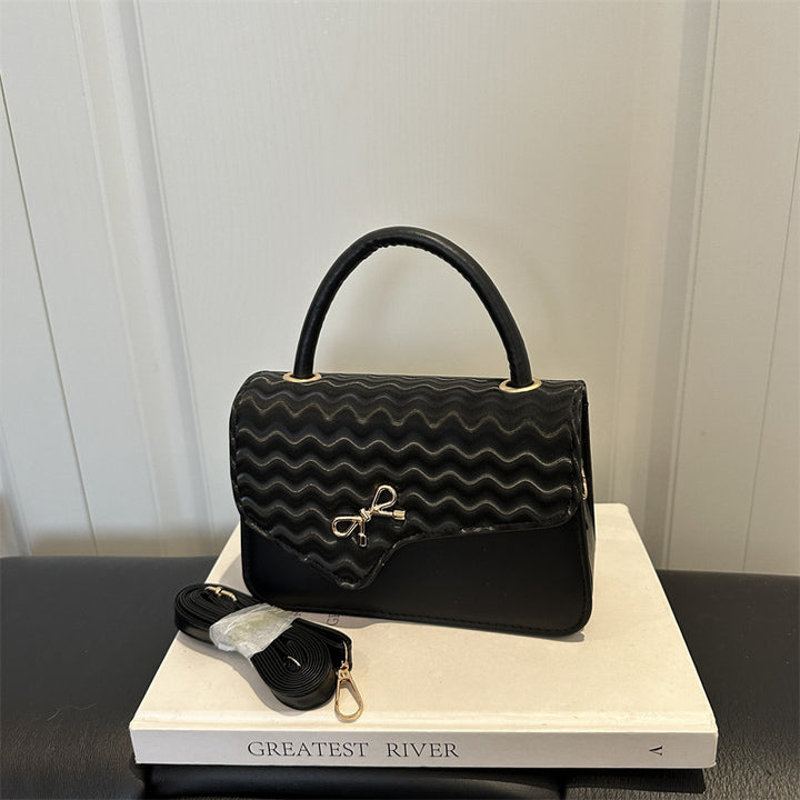WoChic Texturierte Handtasche Karnz