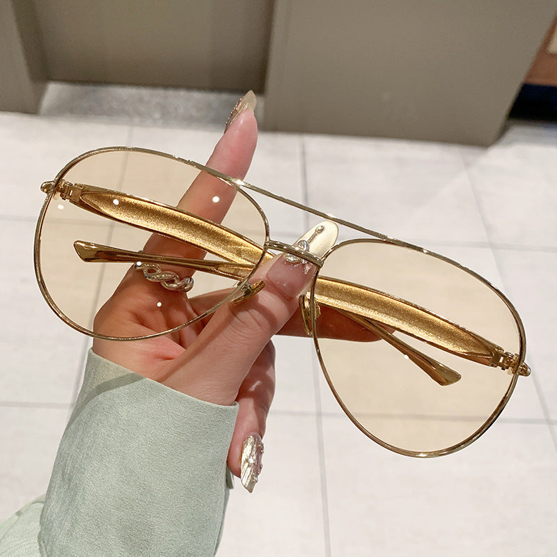 Damen exklusive Designer-Brille mit eleganten Details und hochwertigem Metallrahmen Karnz