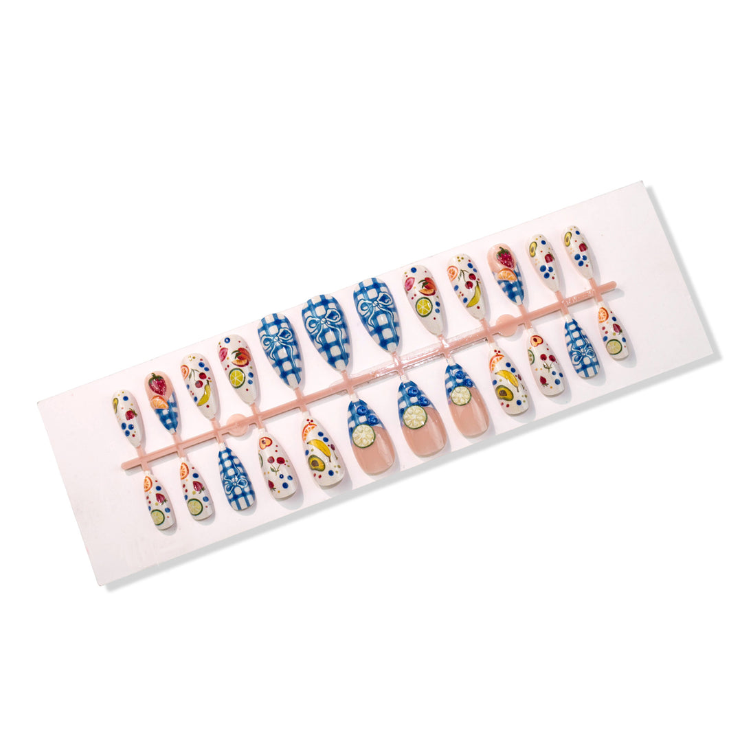 Kreatives Obst-Themen Press-On Nagelkunst Set Karnz