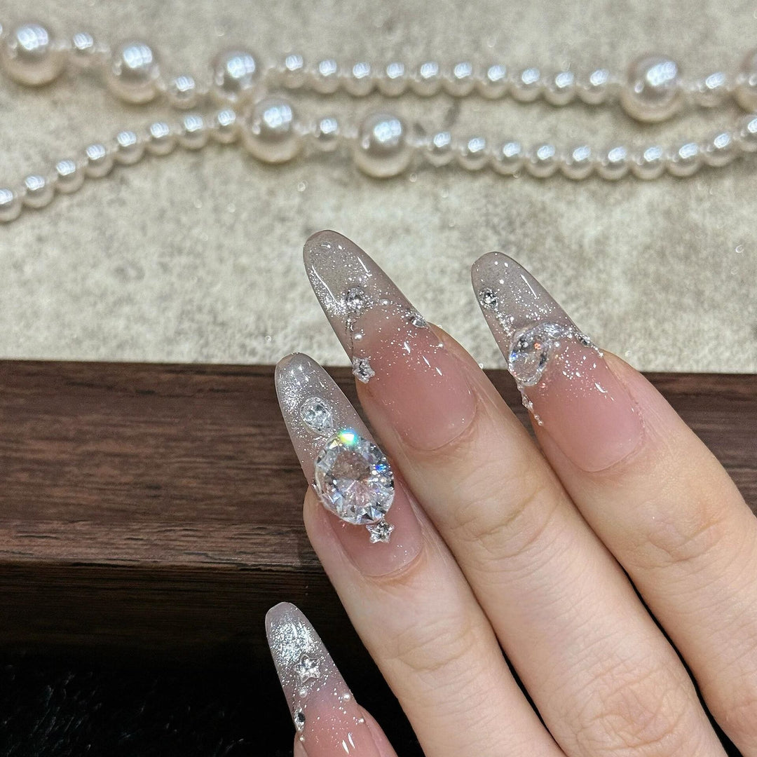 Künstliche Kunstnägel mit Luxuriösem Glitzer- und Strassdesign Karnz