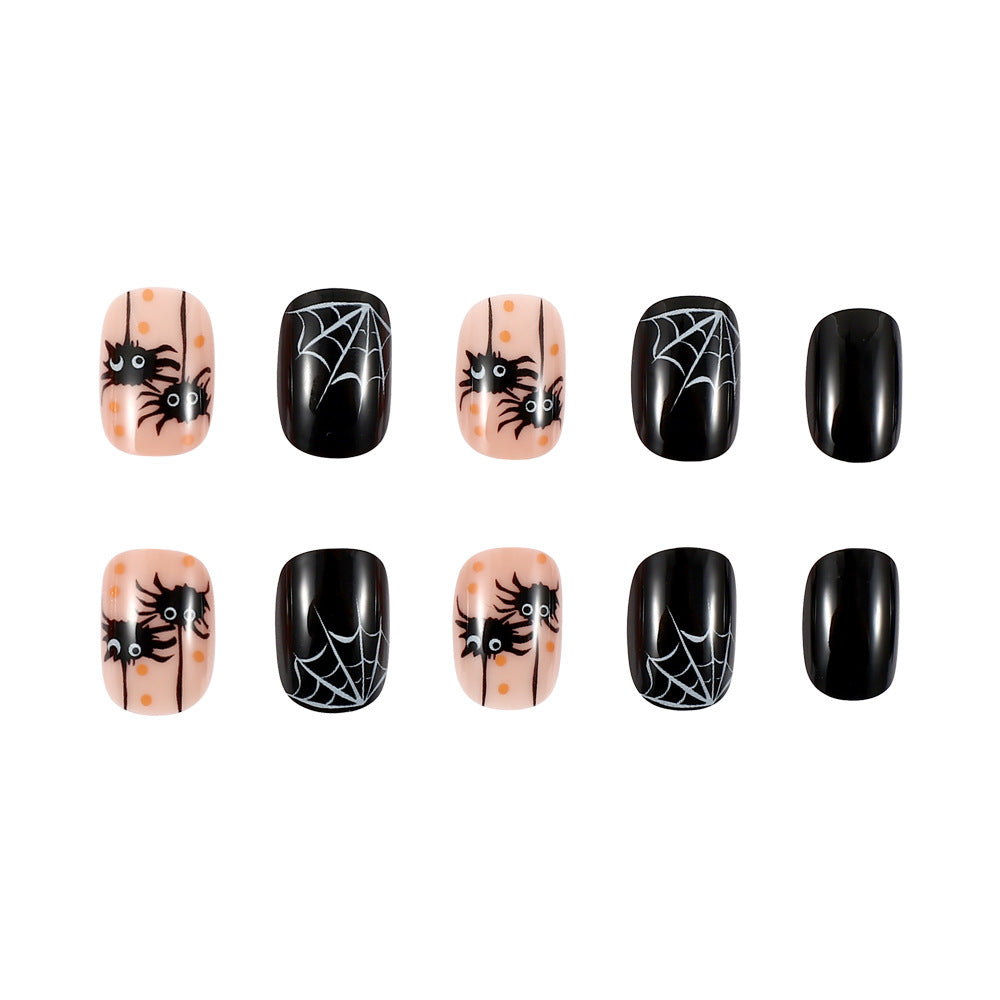 Halloween-Themen-Spinne und Netz-Nagelkunst Karnz