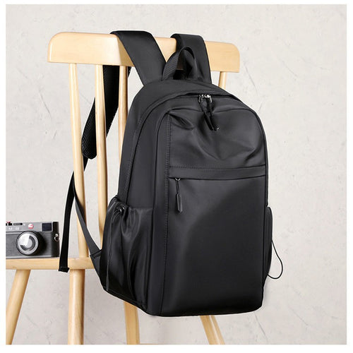 Rucksack mit Ergonomischem Tragesystem und Innovativem Staufach Karnz