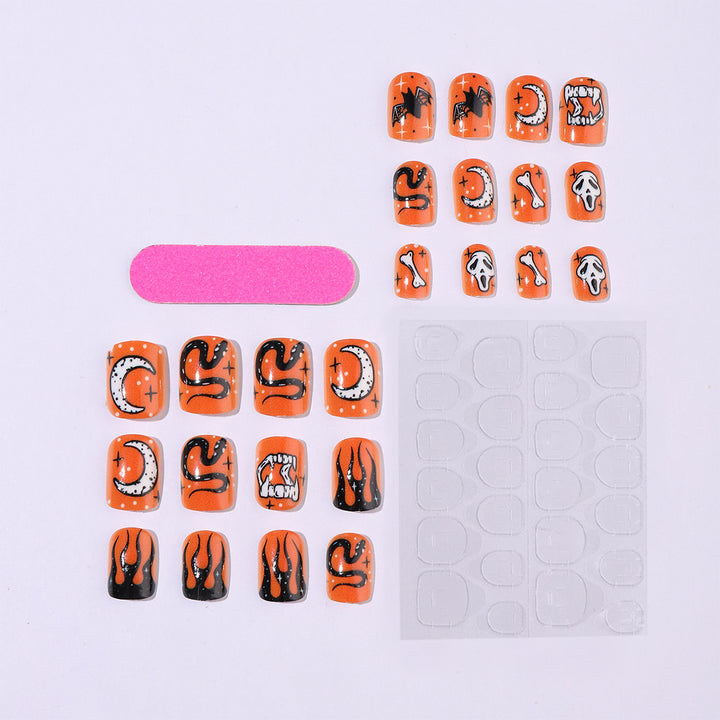 Kreatives Kunstnagelset mit Halloween-Motiven Karnz